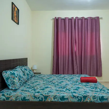 Tourist Homes Abudhabi Musaffah Near Bus Station One Private Room In Three Bedroom Apartment Abu Dhabi Exterior photo