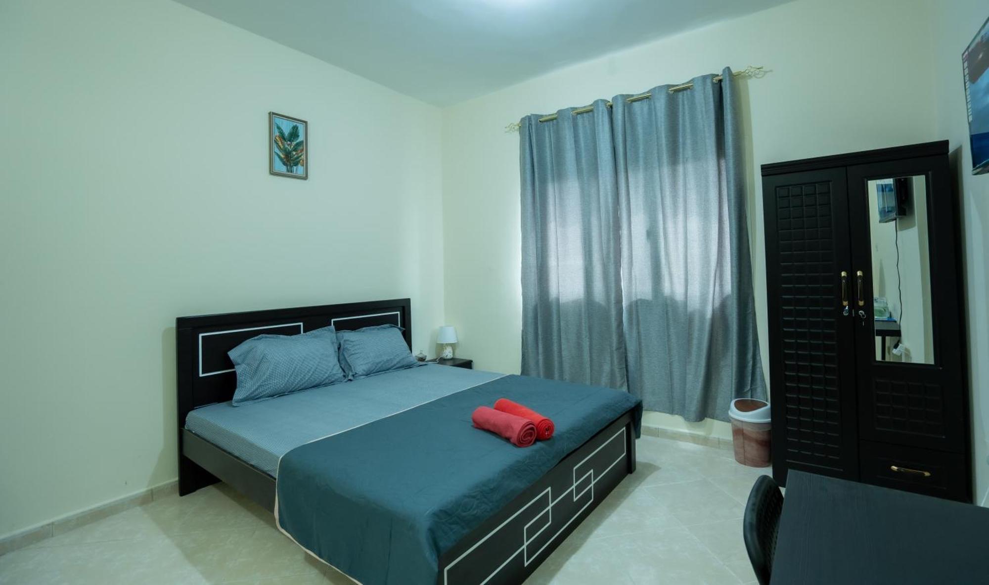 Tourist Homes Abudhabi Musaffah Near Bus Station One Private In Three Bedroom Apartment Abu Dhabi