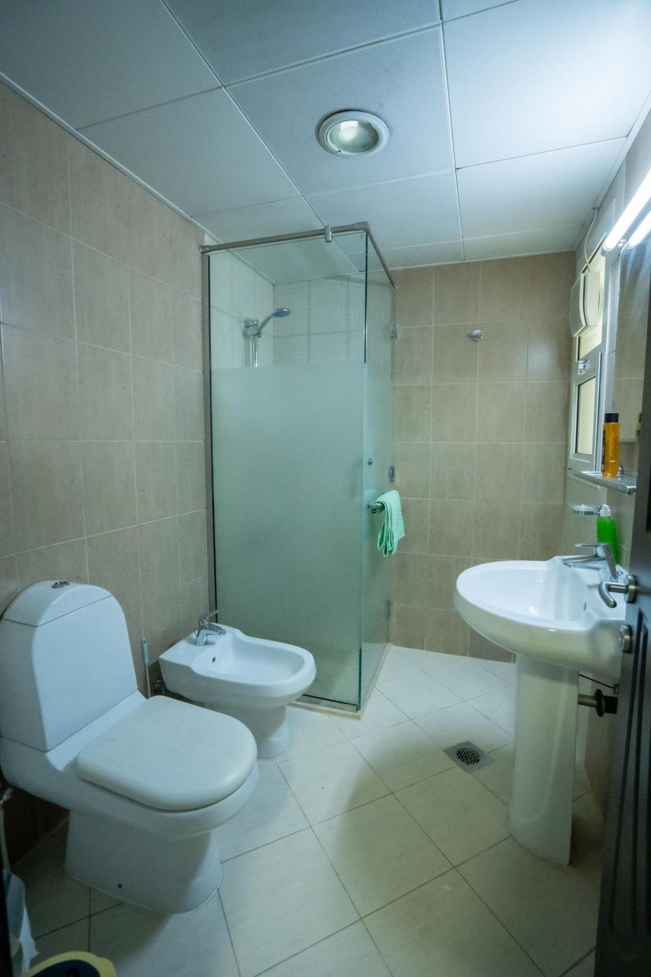 Tourist Homes Abudhabi Musaffah Near Bus Station One Private In Three Bedroom Apartment *